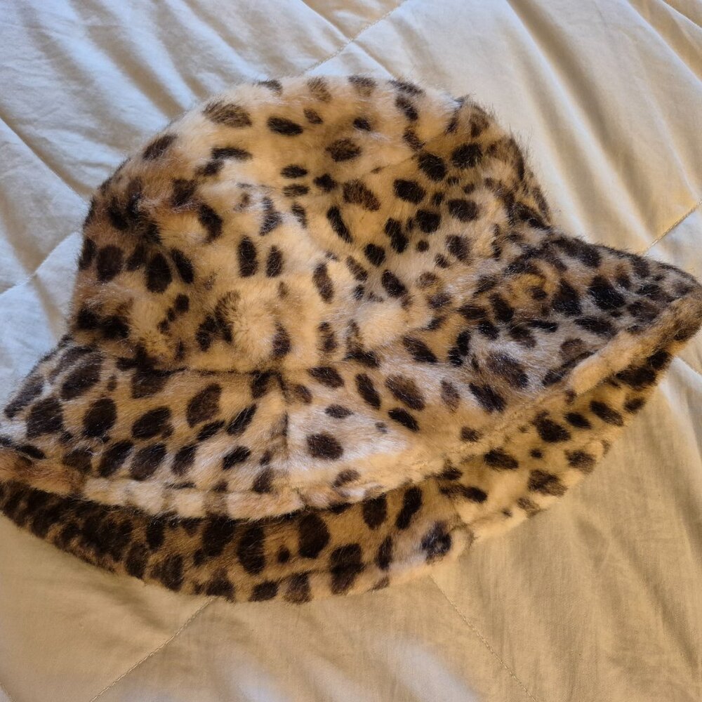 Vintage Leopard print Faux Fur Hat - Picture 6 of 9